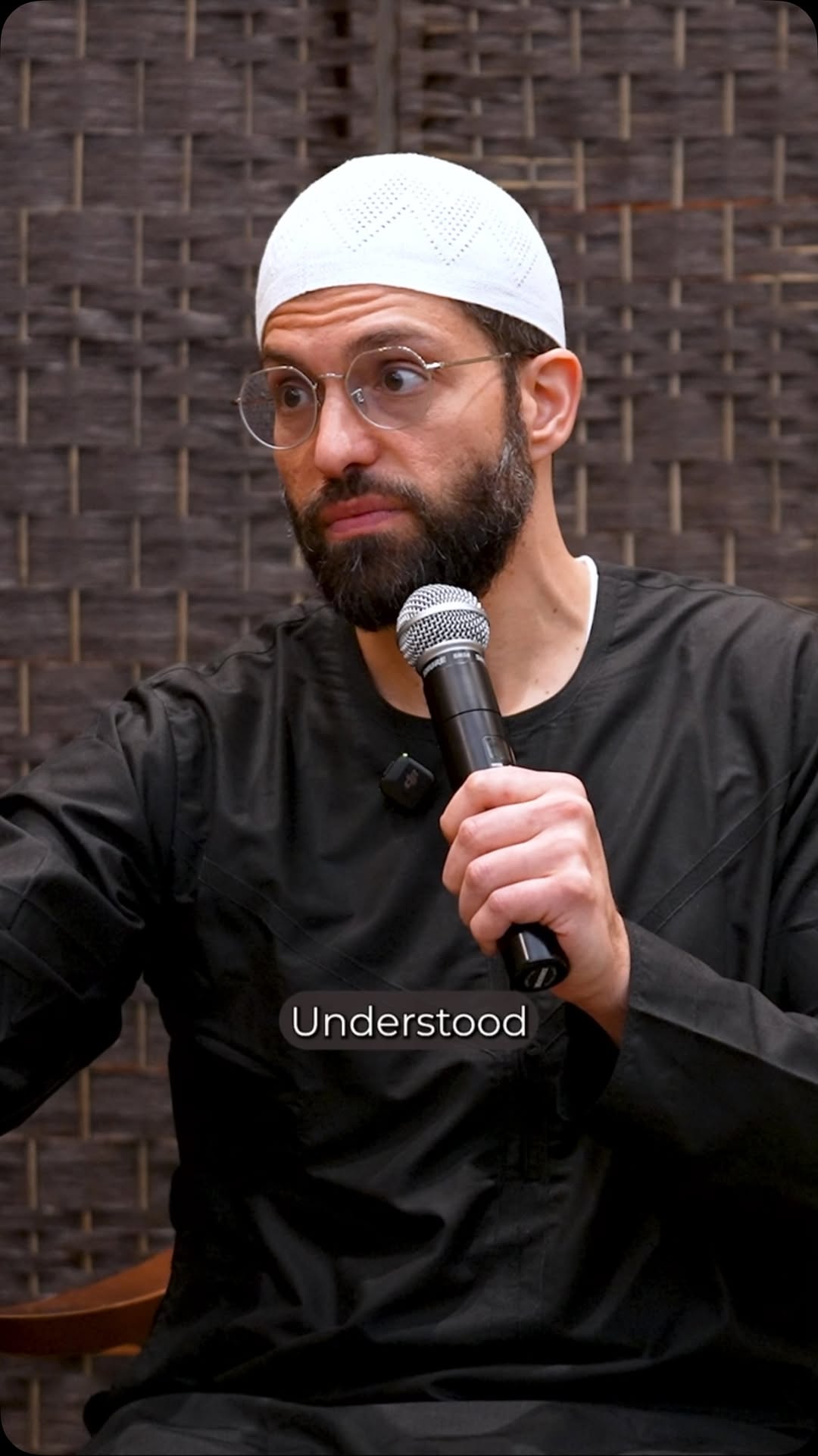 Imam Hisham Al Qaisi reminds us that Shaytan loves division and conflict.

Stron