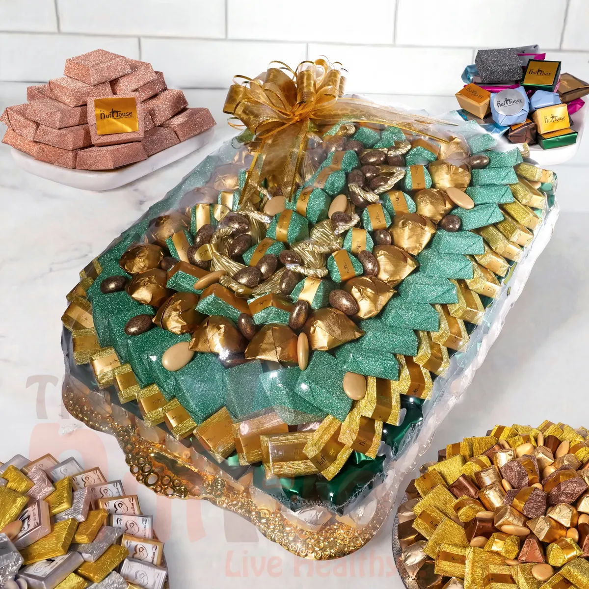 Custom Chocolate Gift Tray, (Price will be set after talking to the customer). please call us
