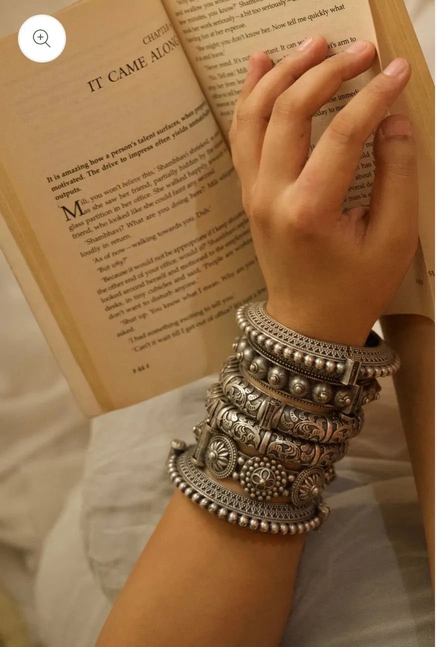 Oxidized silver stacked kara set