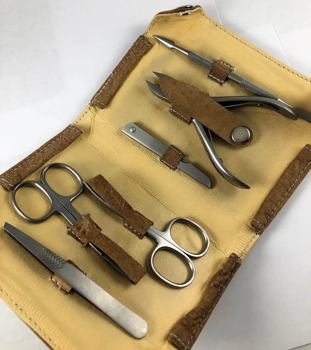 Mens Grooming Kit